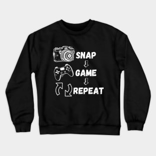 Snap, Game, Repeat. Gaming and Photography (Black) Crewneck Sweatshirt